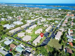 Picture of 301 Circle Drive S 103, Boynton Beach, FL 33435
