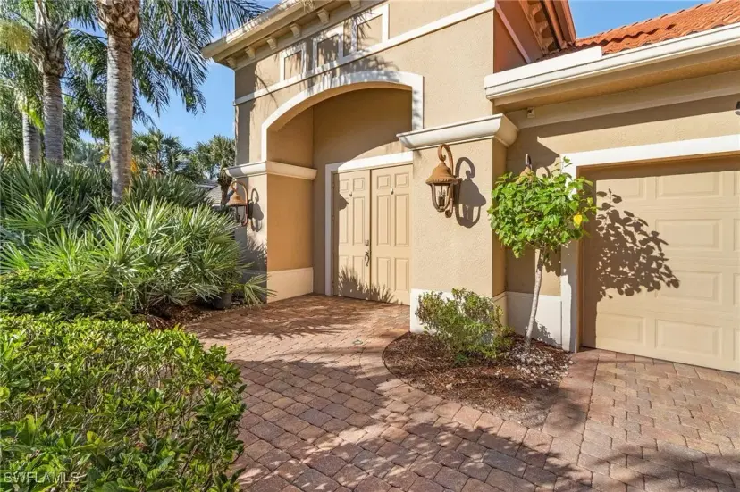 Picture of 5030 Rustic Oaks Cir, Naples FL 34105