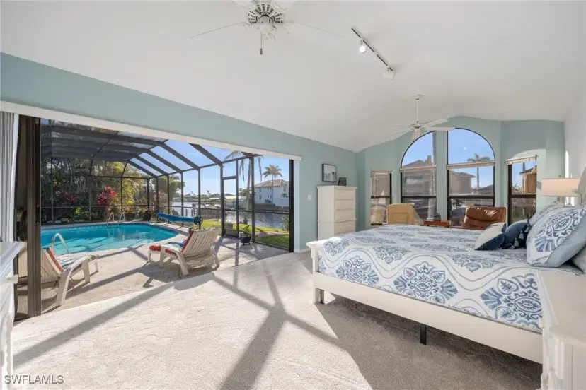 Picture of 924 SE 35Th Ter, Cape Coral FL 33904