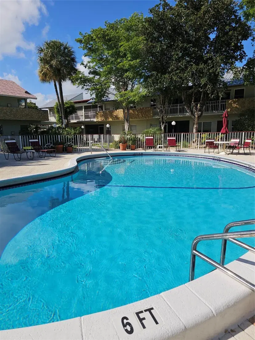 Picture of 860 SE 6Th Ave 206, Deerfield Beach FL 33441