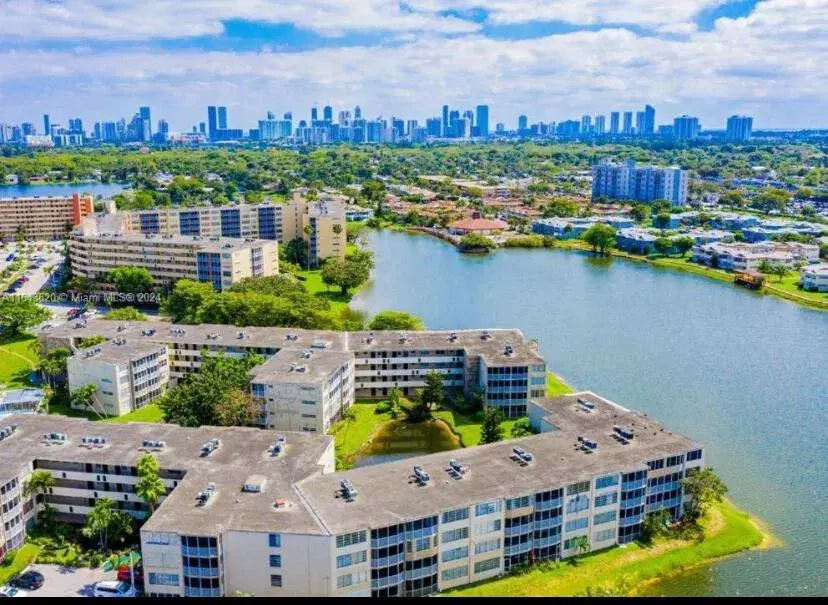Picture of 1750 NE 191St Street 600, Miami FL 33179