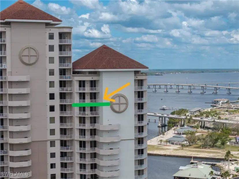 Picture of 2090 W First St I2409, Fort Myers FL 33901