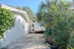 Picture of 222 1St St, Bonita Springs, FL 34134