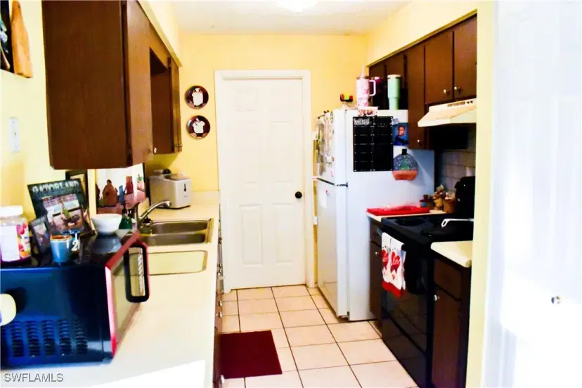 Picture of 1811 Beachwood Dr, North Fort Myers FL 33903