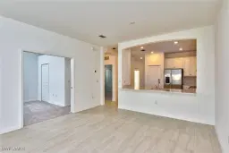Picture of 2591 Vine Ave, Naples, FL 34120