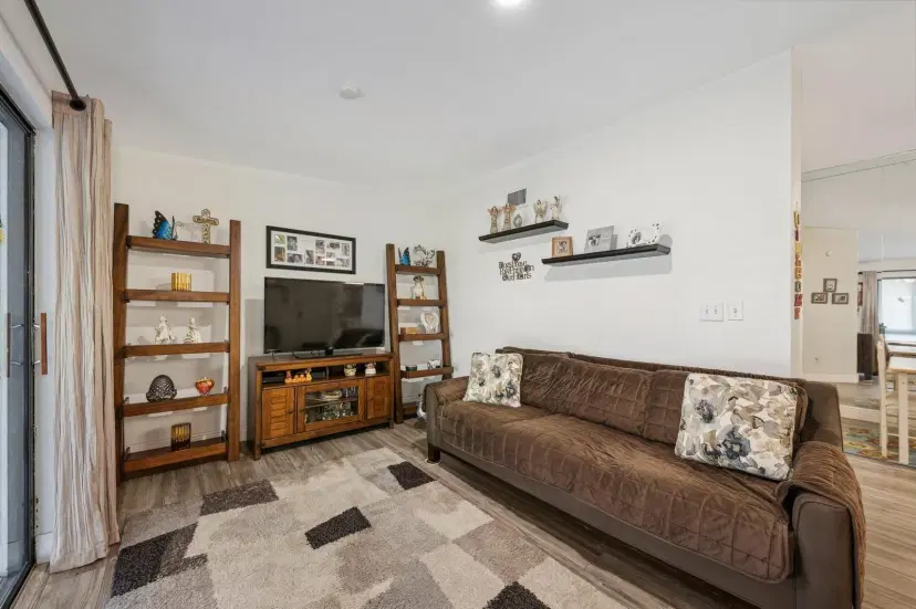 Picture of 9622 W Mcnab Rd 205, Tamarac FL 33321