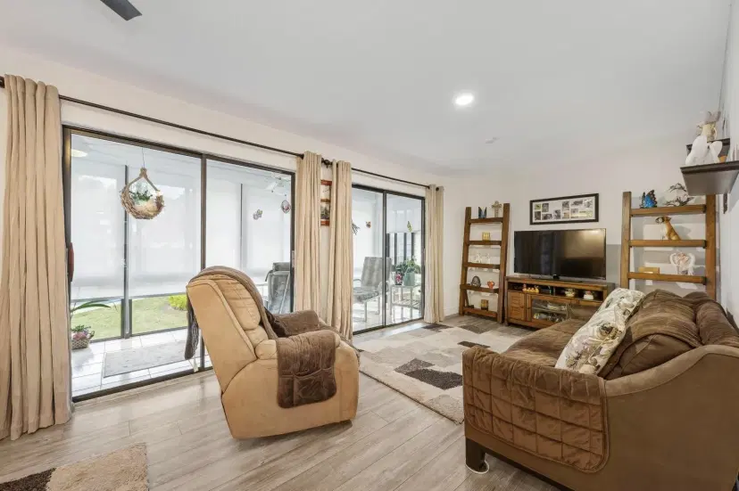 Picture of 9622 W Mcnab Rd 205, Tamarac FL 33321