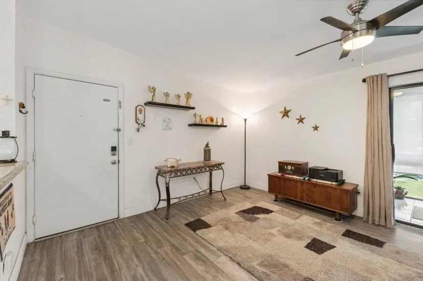 Picture of 9622 W Mcnab Rd 205, Tamarac FL 33321