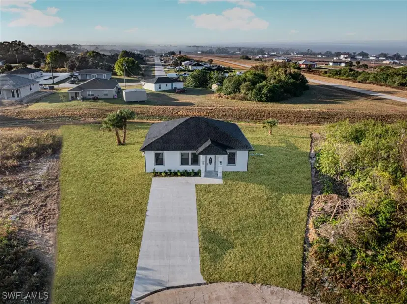 Picture of 9008 Lamkin Ct, Labelle FL 33935