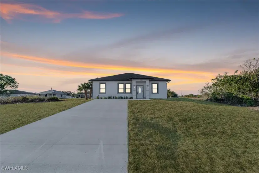 Picture of 9008 Lamkin Ct, Labelle FL 33935