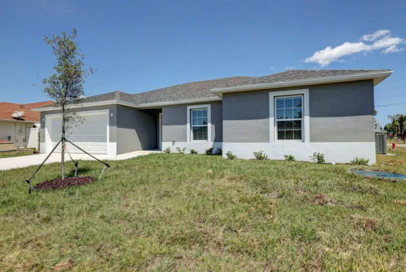 Picture of 508 NW Avon Avenue, Port St Lucie FL 34983