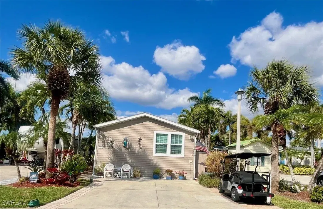 Picture of 1382 Silver Lakes Blvd, Naples, FL 34114