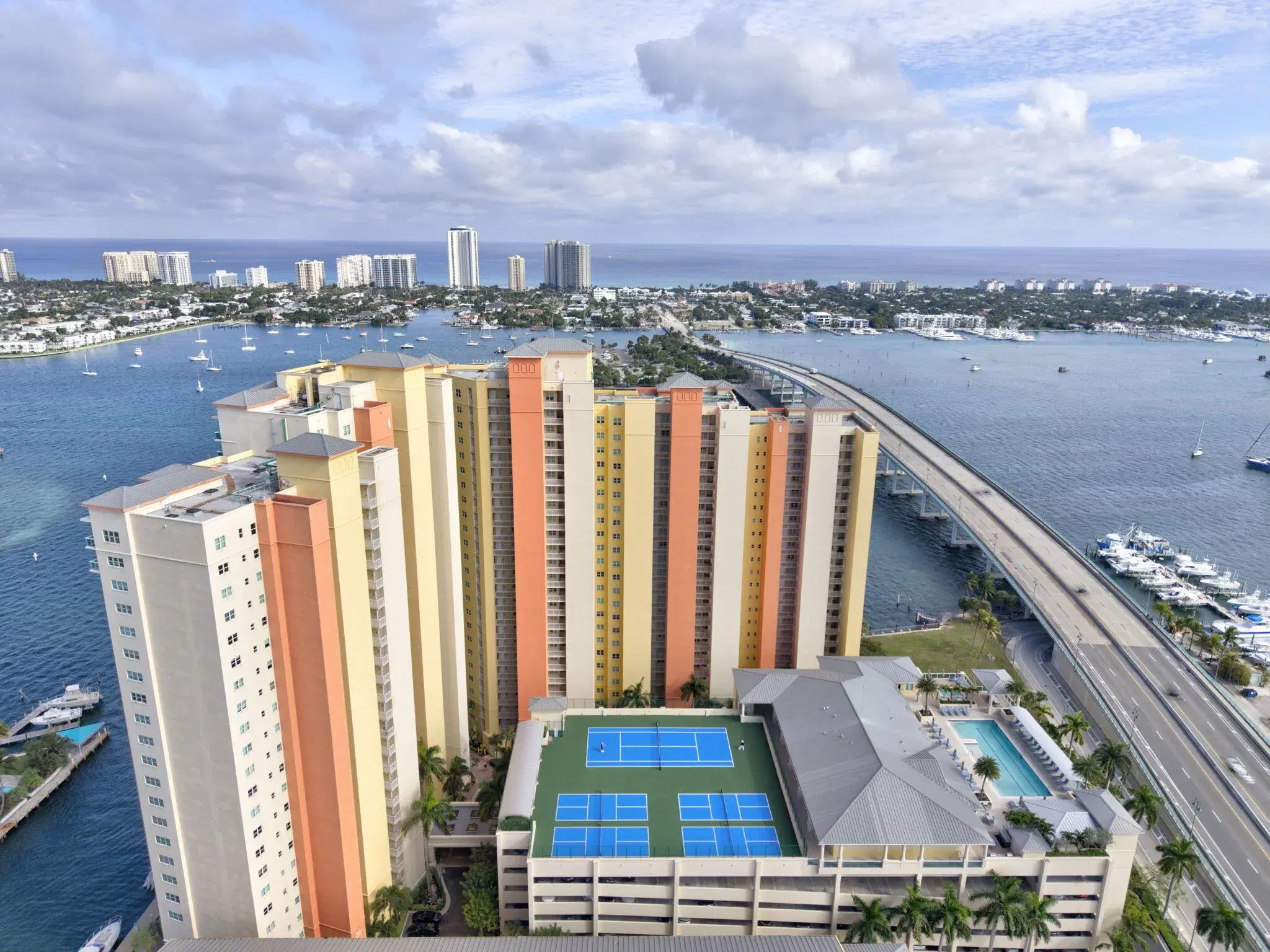 Picture of 2640 Lake Shore Drive 1411, Riviera Beach, FL 33404