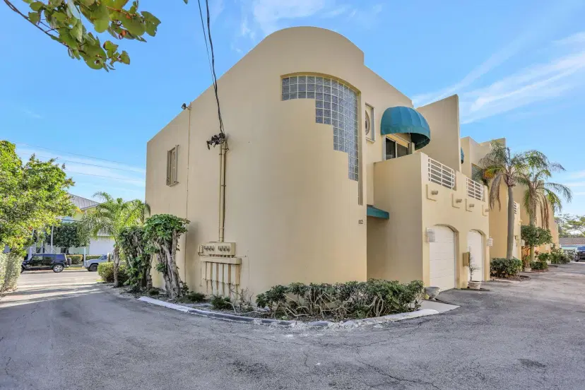 Picture of 3213 NE 16Th Street 112, Pompano Beach FL 33062