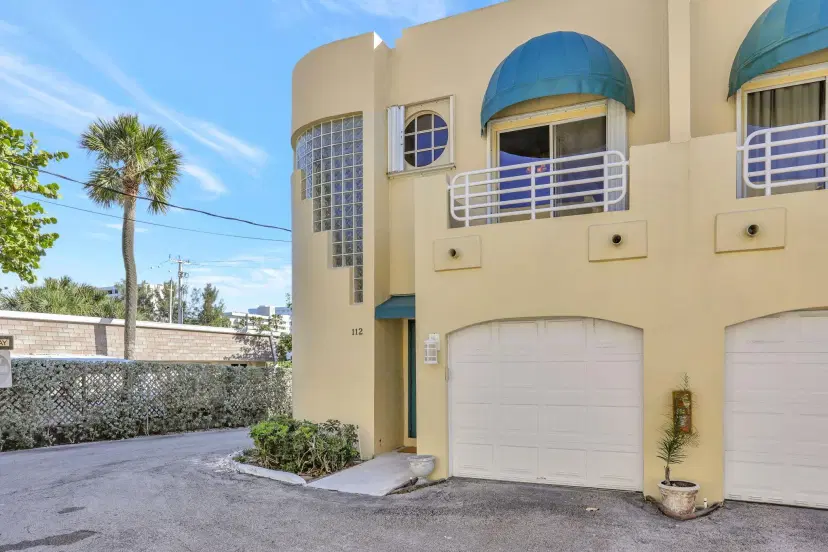Picture of 3213 NE 16Th Street 112, Pompano Beach FL 33062