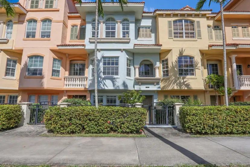 Picture of 2506 Gardens Pkwy, Palm Beach Gardens FL 33410