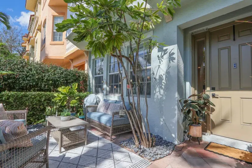 Picture of 2506 Gardens Pkwy, Palm Beach Gardens FL 33410