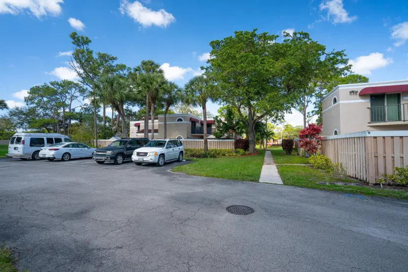 Picture of 4375 Village Dr C, Delray Beach FL 33445
