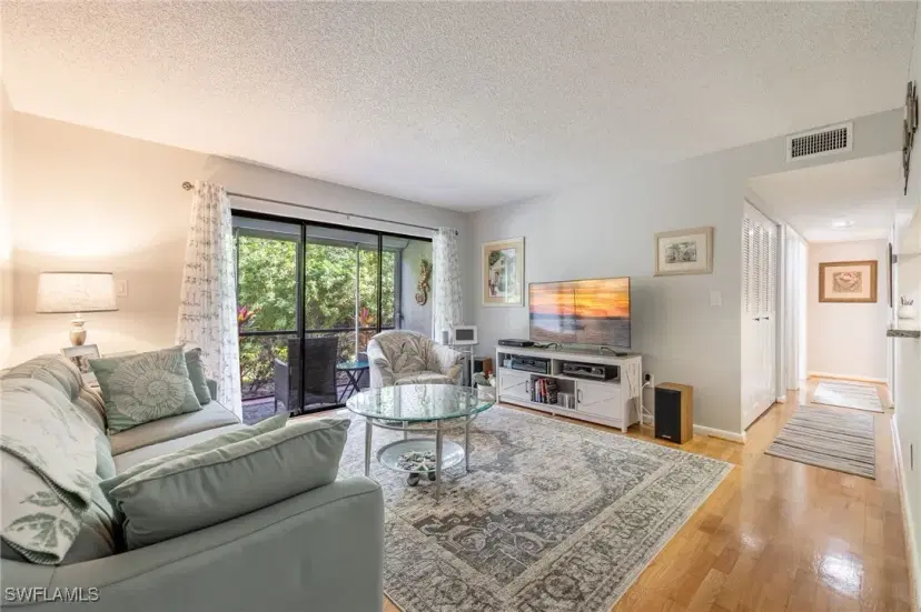 Picture of 9540 Green Cypress Ln 8-H1, Fort Myers FL 33905