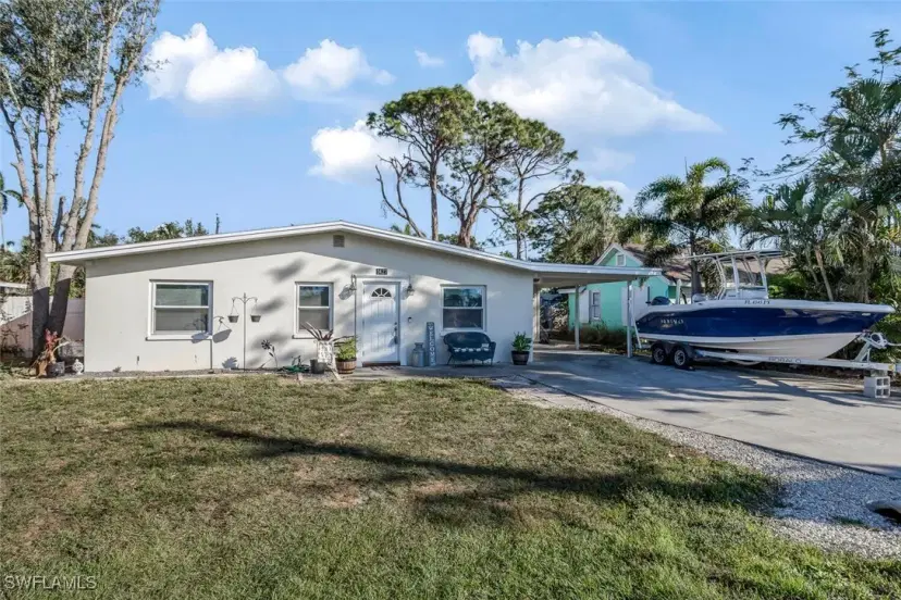 Picture of 1427 Rose Ln, Fort Myers FL 33919