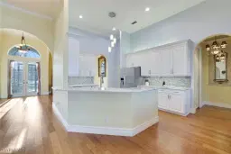 Picture of 18024 Broadview Dr, Naples, FL 34114