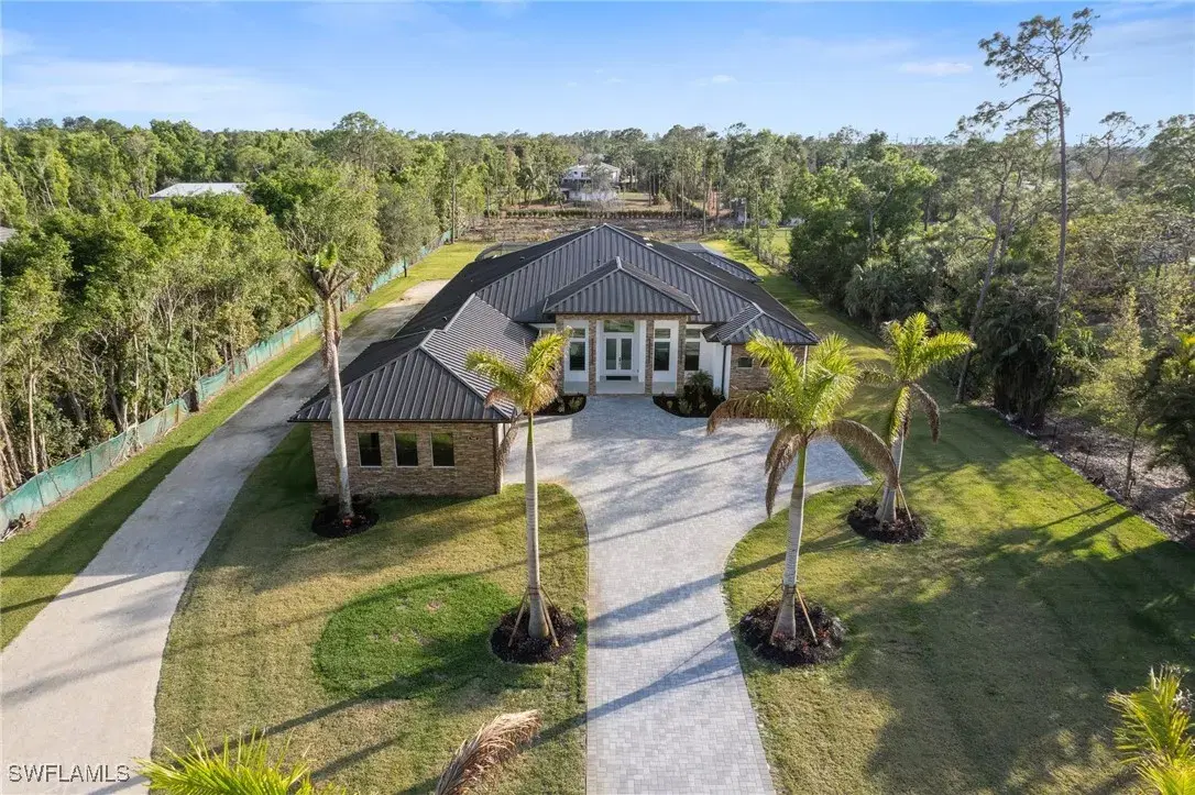 Picture of 7040 Sable Ridge Ln, Naples, FL 34109