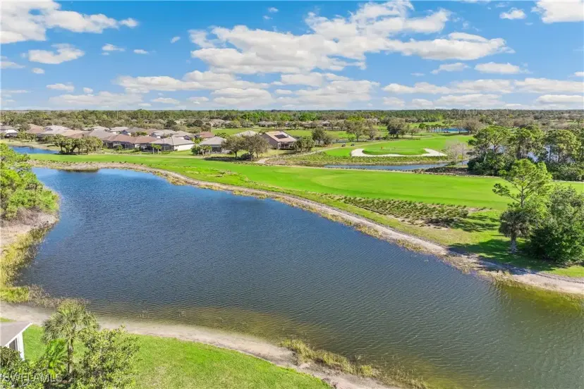 Picture of 16521 Goldenrod Ln 102, Alva FL 33920