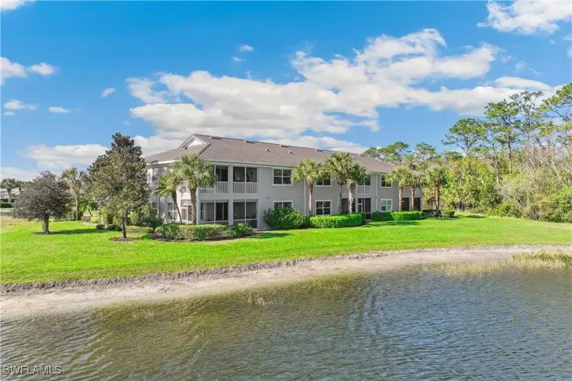 Picture of 16521 Goldenrod Ln 102, Alva FL 33920