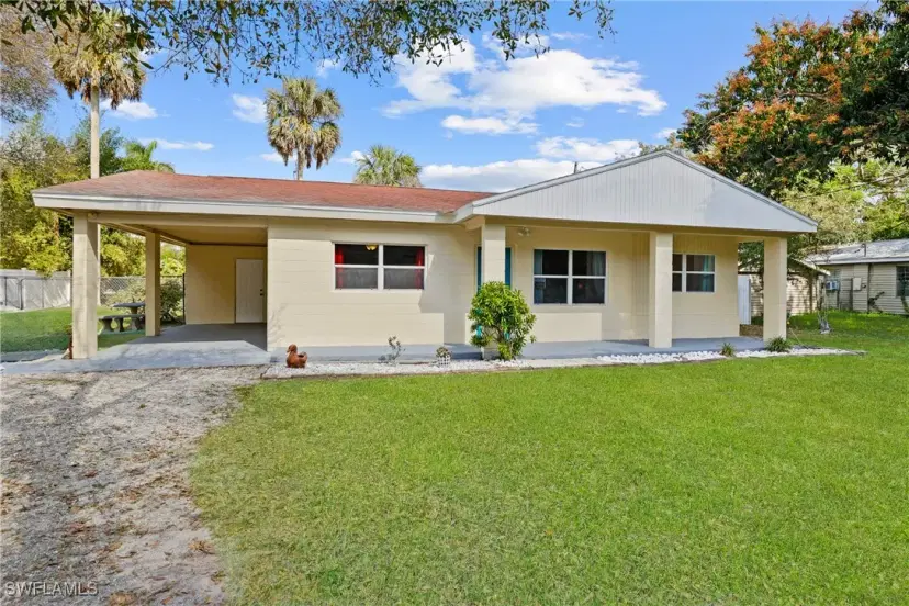 Picture of 174 Evergreen Rd, North Fort Myers FL 33903