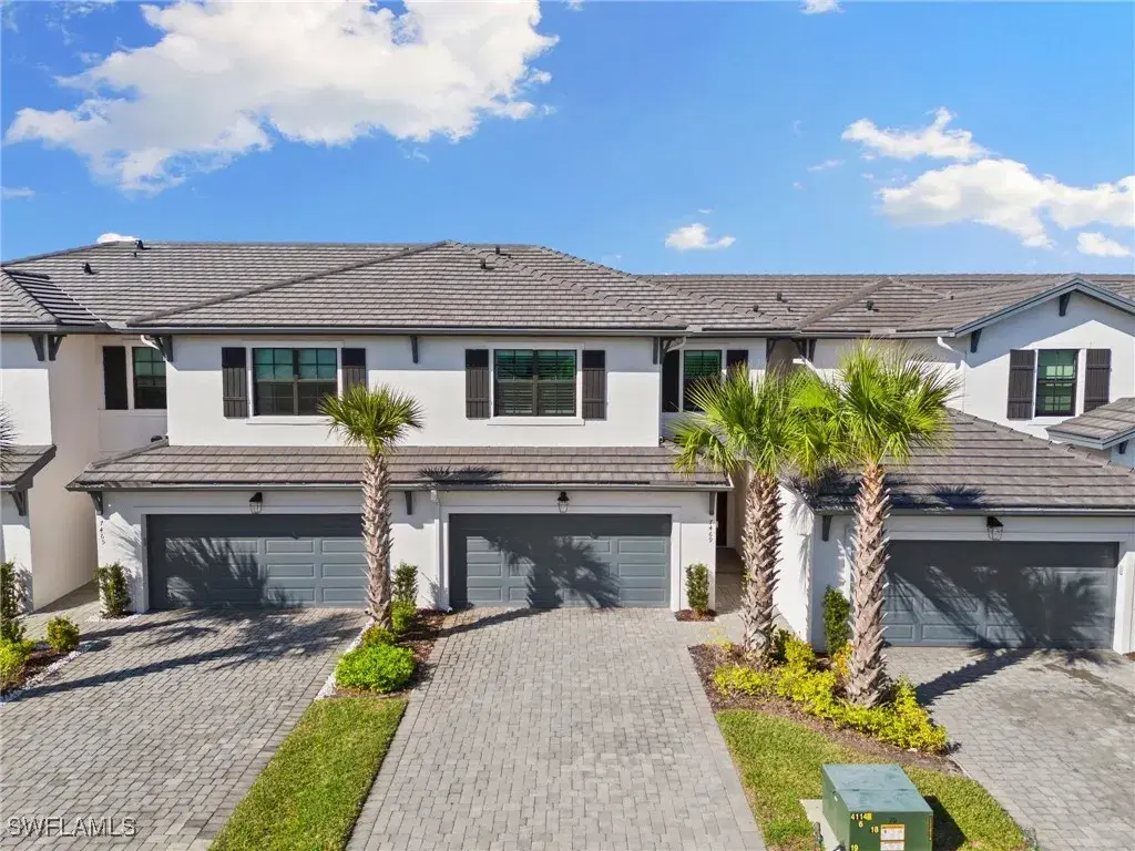 Picture of 7469 Rockefeller Dr, Naples, FL 34119