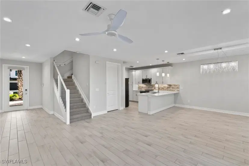 Picture of 7469 Rockefeller Dr, Naples FL 34119