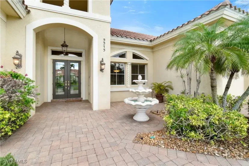 Picture of 9915 El Greco Cir, Bonita Springs FL 34135