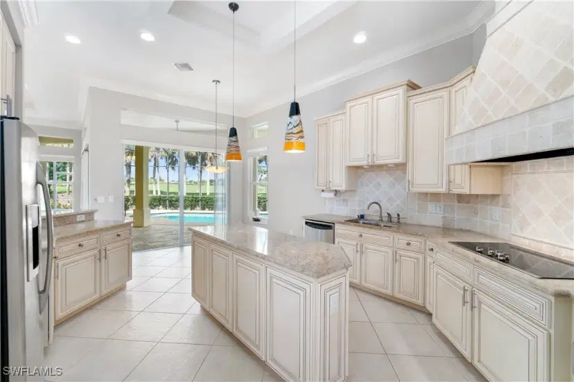 Picture of 9915 El Greco Cir, Bonita Springs FL 34135