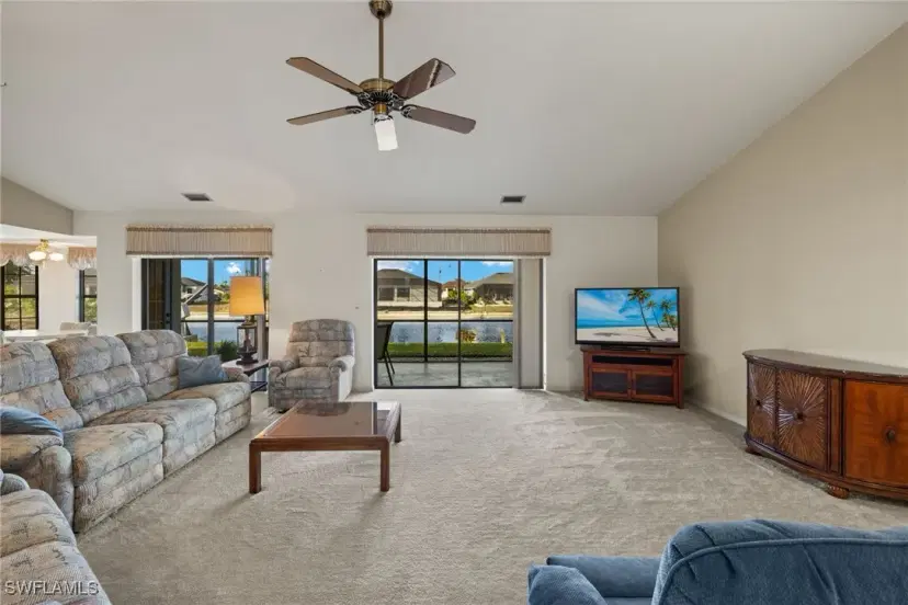 Picture of 419 NE 8Th Ter, Cape Coral FL 33909