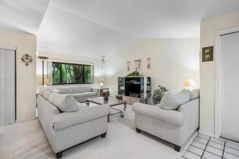 Picture of 5650 Coach House Circle D, Boca Raton FL 33486