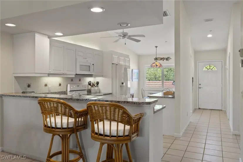 Picture of 6730 Beach Resort Dr 10, Naples FL 34114