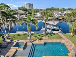 Picture of 977 N Waterway Dr, Fort Myers, FL 33919