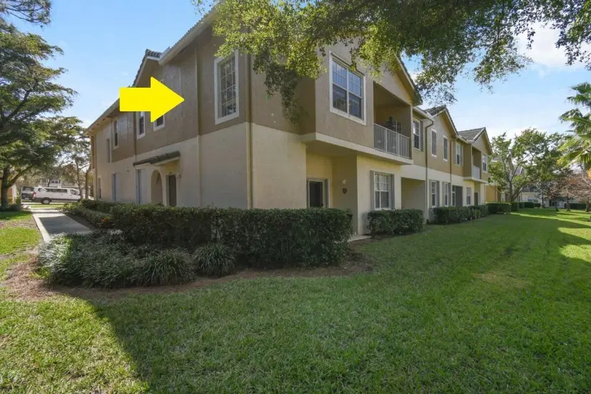 Picture of 1590 SE Sheffield Terrace 204, Stuart FL 34994