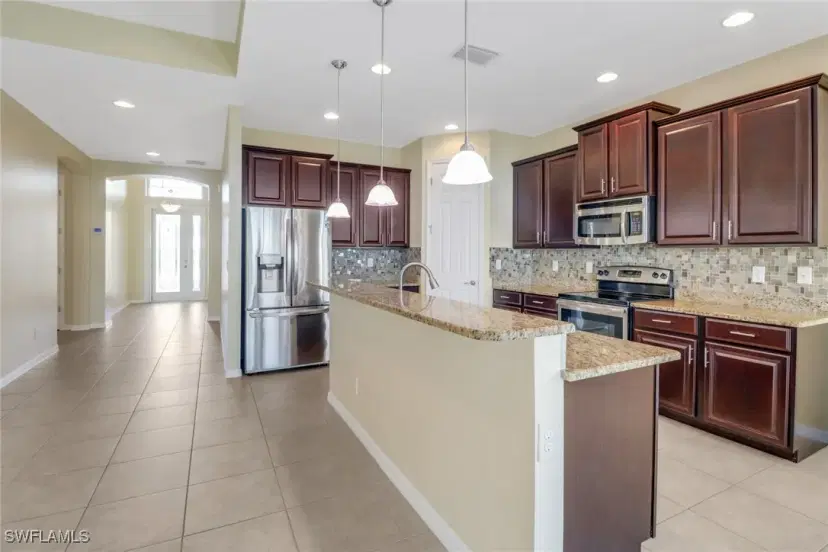 Picture of 260 Destiny Cir, Cape Coral FL 33990