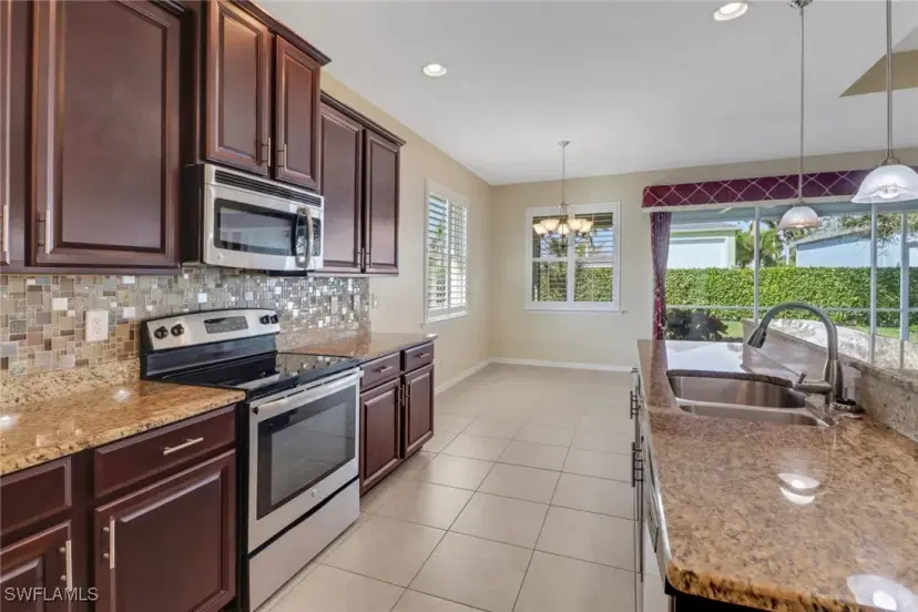 Picture of 260 Destiny Cir, Cape Coral FL 33990