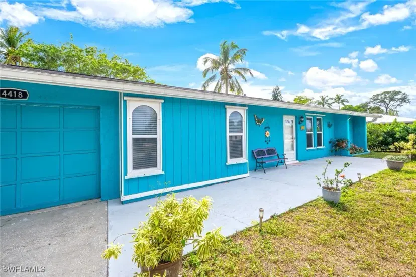 Picture of 4418 Parrot Ave, Naples FL 34104