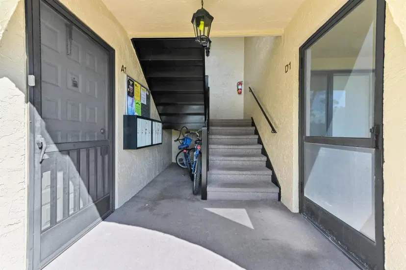 Picture of 212 Pine Hov Circle A-1, Greenacres FL 33463