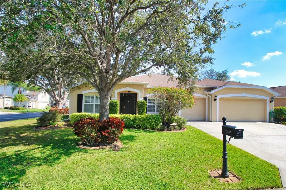 Picture of 12757 Aston Oaks Dr, Fort Myers, FL 33912
