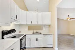 Picture of 6458 Chasewood Drive E, Jupiter, FL 33458