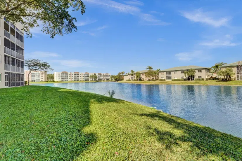 Picture of 7819 Granville Dr 110, Tamarac FL 33321