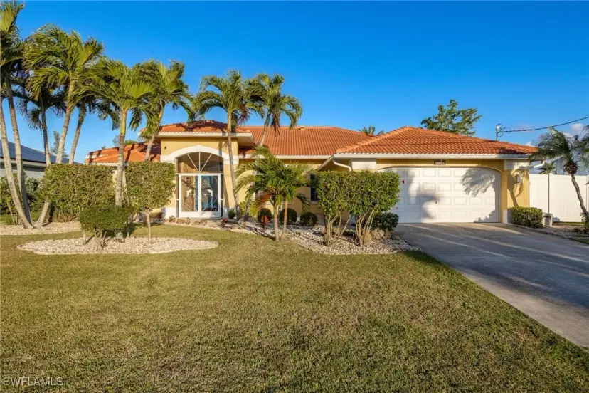 Picture of 127 SE 15Th Ave, Cape Coral FL 33990