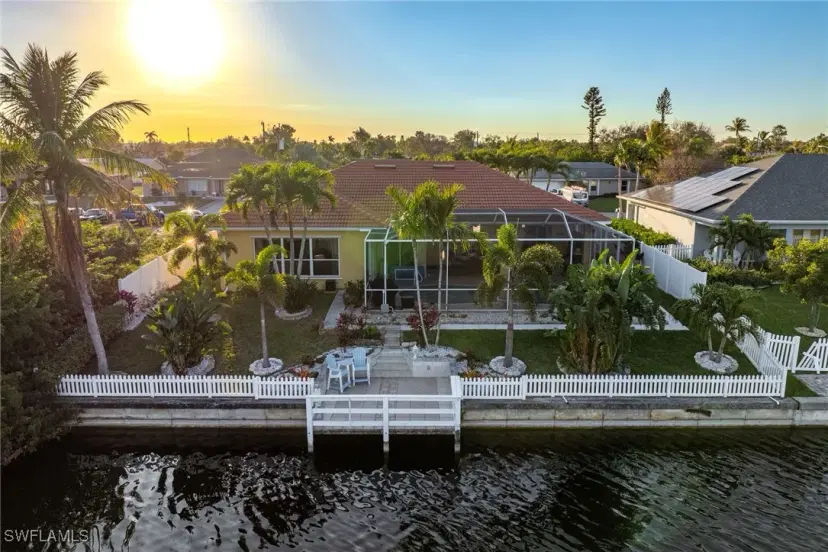 Picture of 127 SE 15Th Ave, Cape Coral FL 33990