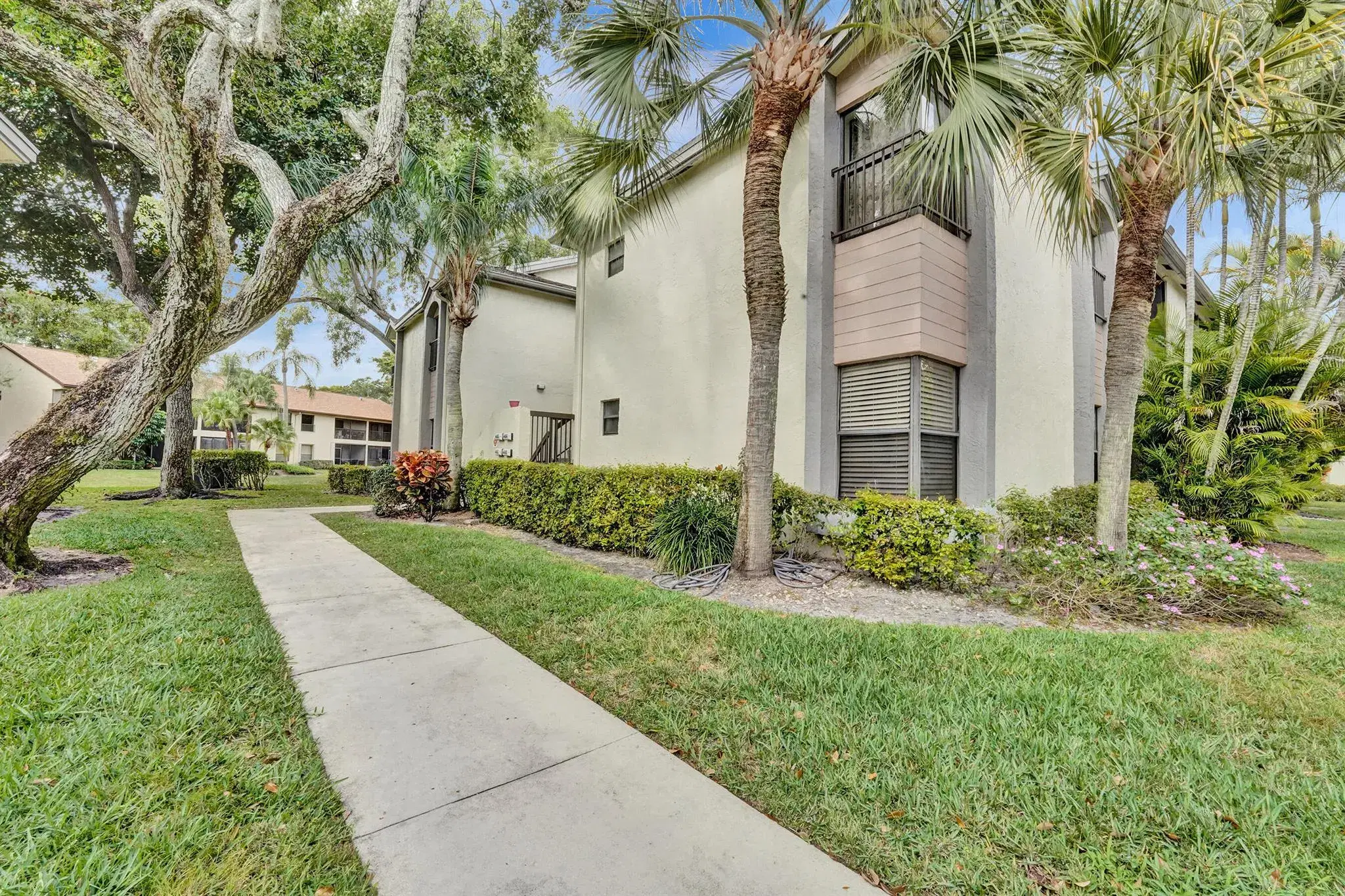 Picture of 4491 Carambola Circle S 27312, Coconut Creek, FL 33066