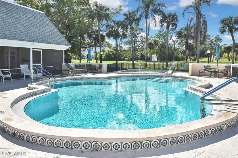 Picture of 4 Park Lane Cir, Lehigh Acres FL 33936