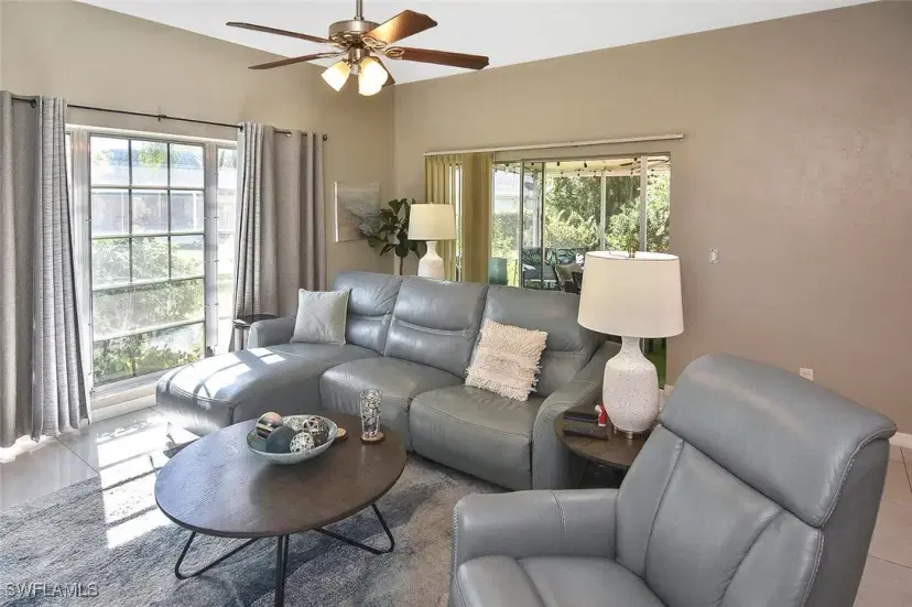 Picture of 4 Park Lane Cir, Lehigh Acres FL 33936